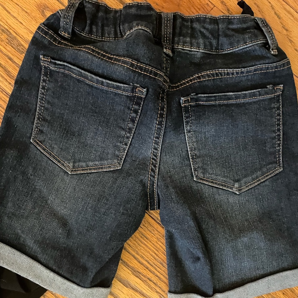 Jean shorts never worn - Picture 5 of 6